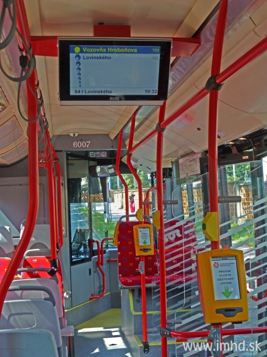 Interier-trolejbusu-Skoda-30-Tr-SOR-6007.jpg