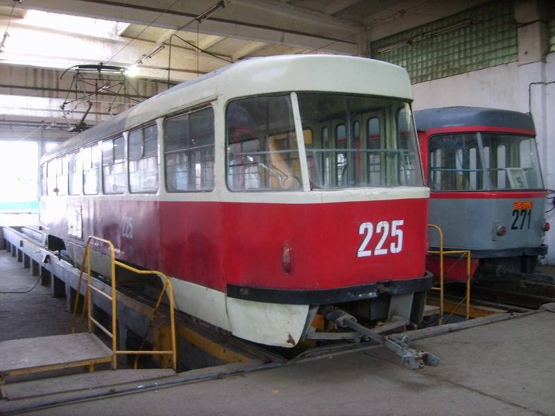 225 -Depou Dacia.JPG