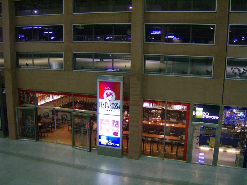 2 Innsbruck Hauptbahnhof.JPG