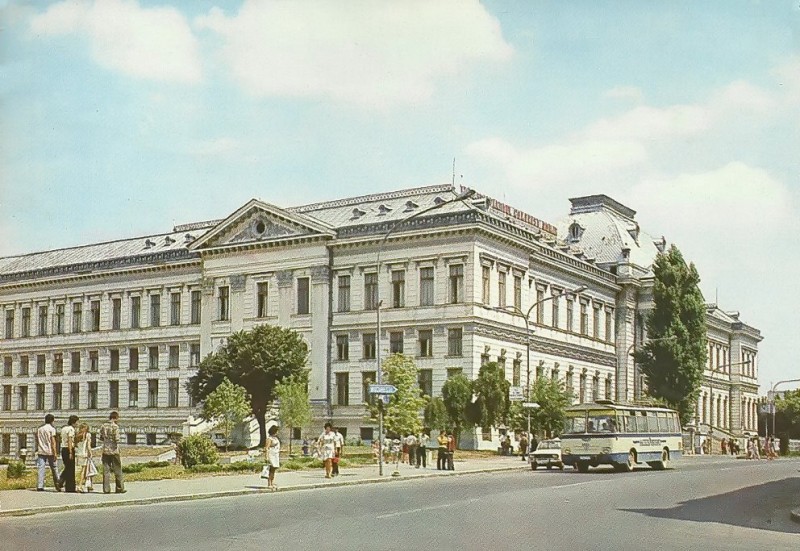 Universitatea din Craiova, anul 1972.jpg