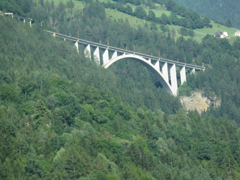 Viaduct-001.jpg