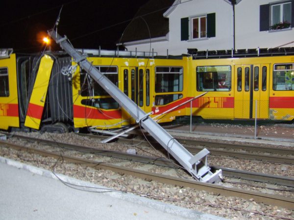 accident tramvai Basel 2.jpg
