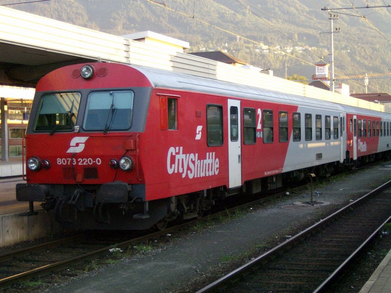 8073 220-0 Innsbruck Hauptbahnhof.JPG